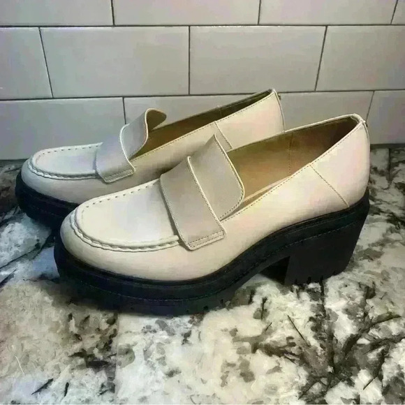 NWOB Michael Kors Women's Rocco Lug Sole Slip On Heeled Loafer - Picture 11 of 13